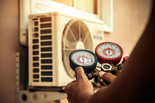 Professional Hvac technician working in Annandale, MN